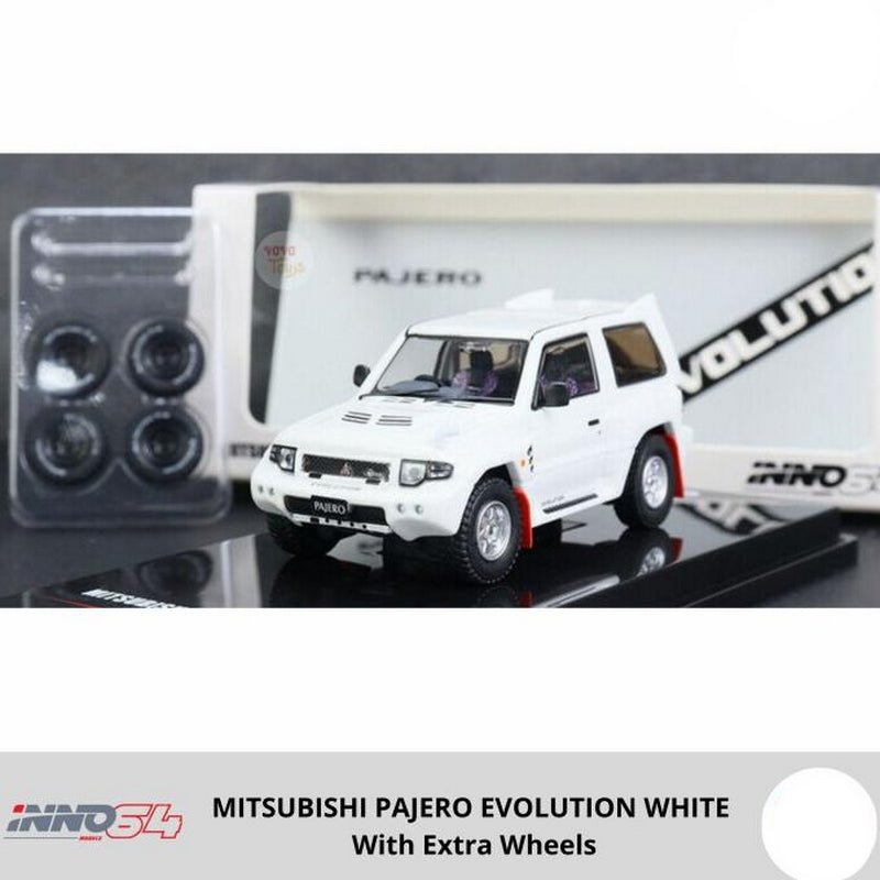 Inno64 1/64 Mitsubishi Pajero Evolution Blanco